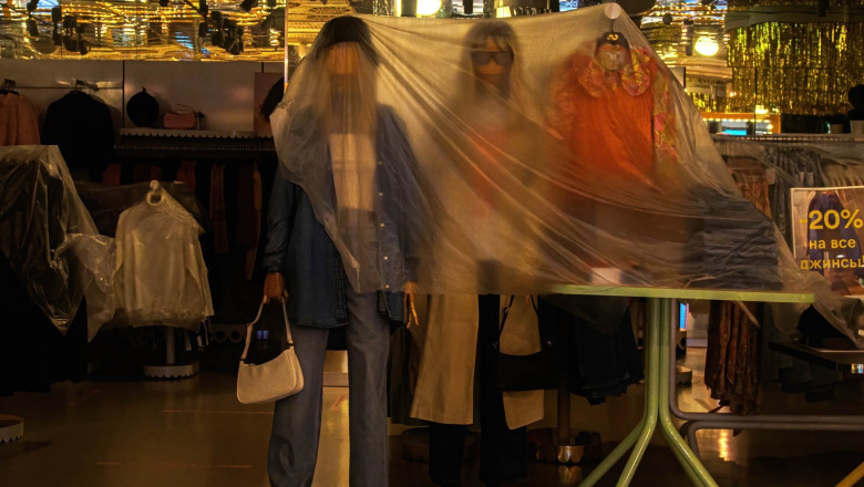 Zara si-a vandut toate cele peste 500 de magazine din Rusia, pe care le-a inchis in martie. Cine este cumparatorul Imagine