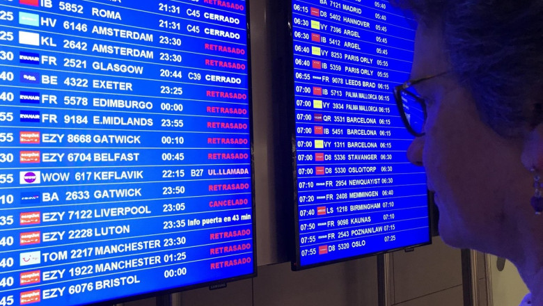 Zboruri anulate si intarzieri de 90 de minute pe aeroporturile europene dupa atacul cibernetic. Sistemele de check-in sunt verificate Imagine