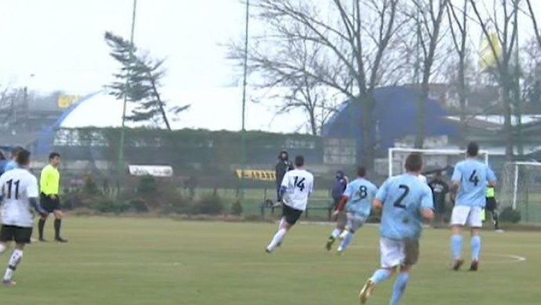 Zece jucatori continua probele la ACS Poli Timisoara Imagine