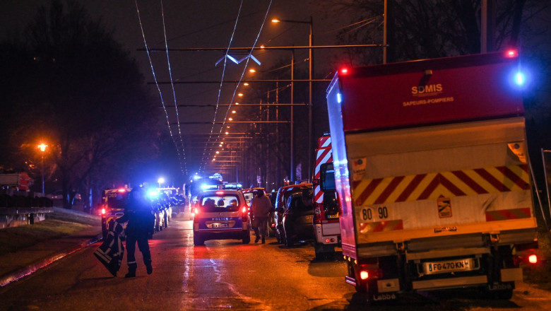 Zece morti, dintre care cinci sunt copii, in urma unui incendiu devastator la un bloc din Lyon. Ministru: "Bilantul iti da fiori" Imagine