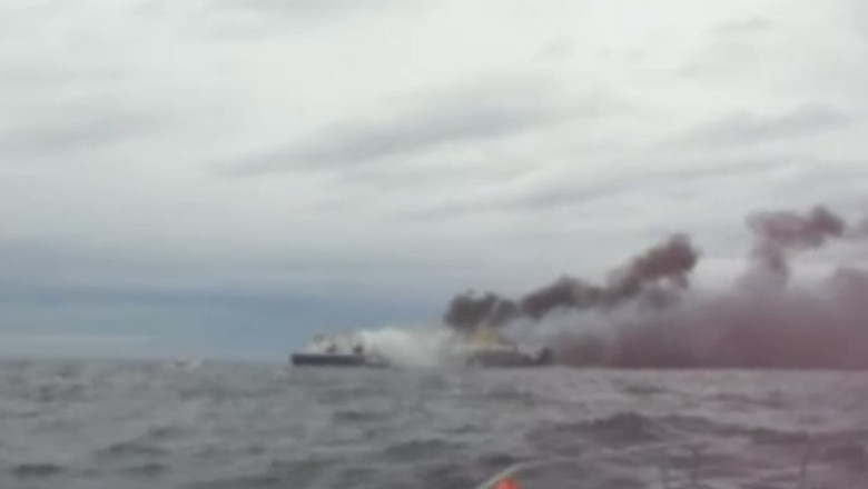 Zece morti, in urma incendiului izbucnit la bordul feribotului din Marea Ionica. Ce povestesc supravietuitorii Imagine