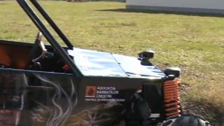 Zece tineri de la o inchisoare pentru minori au construit o masina. Va fi expusa la Salonul Auto Bucuresti Imagine