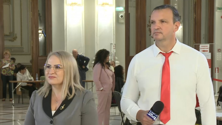 Zeci de angajati din Parlament doneaza sange in cadrul campaniei "Avem acelasi sange" Imagine