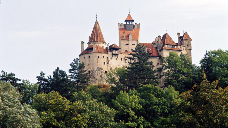 Zeci de mii de turisti, asteptati la munte Imagine