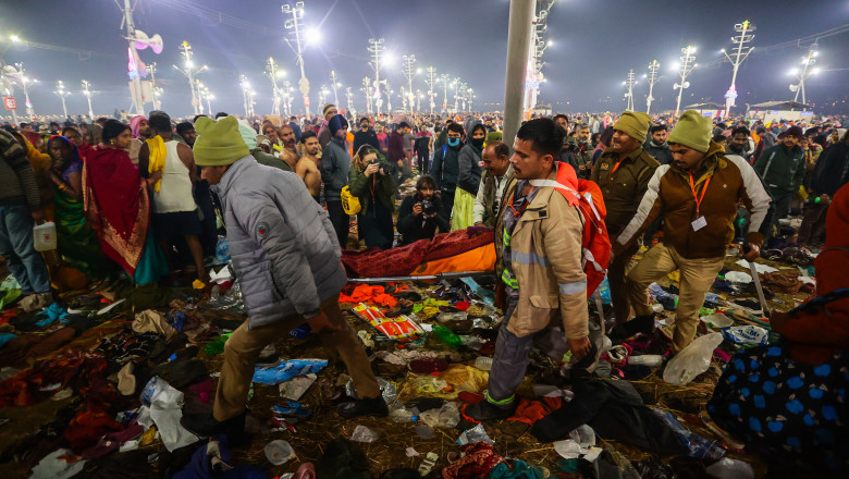 Zeci de morti in India, in urma unei busculade, in timpul Kumbh Mela, un festival religios hindus care dureaza sase zile Imagine