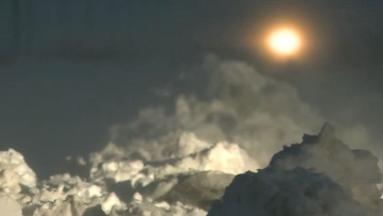 Zeci de persoane au ramas blocate in nameti, intre Mizil si Fulga Imagine