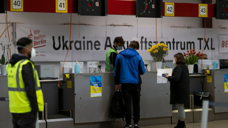 Zeci de romani s-au dat drept ucraineni in Germania si au primit bani si cazare. Dar un detaliu esential i-a dat de gol pana la urma Imagine