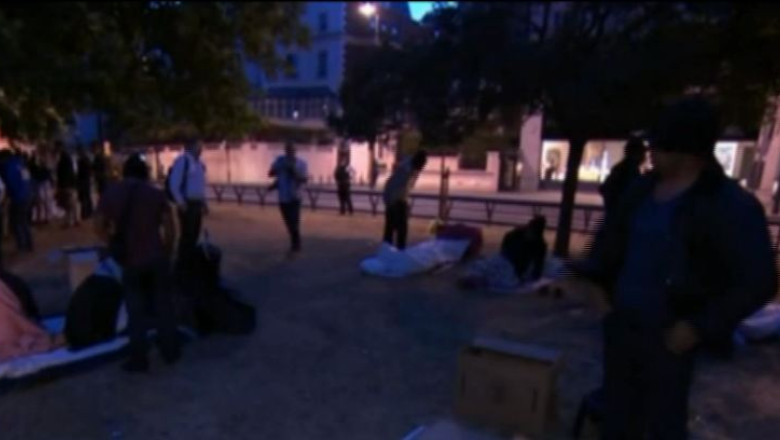 Zeci de romi, evacuati din centrul Londrei. Jumatate au refuzat sa se intoarca in Romania Imagine