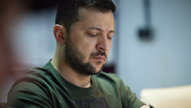 Zelenski critica rolul armatorilor greci in transportul petrolului rusesc Imagine