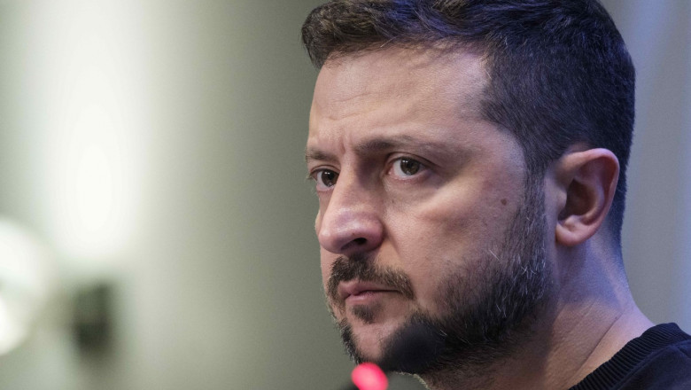 Zelenski face un apel disperat catre tarile aliate Ucrainei: „Dati-ne arme acum, nu promisiuni” Imagine