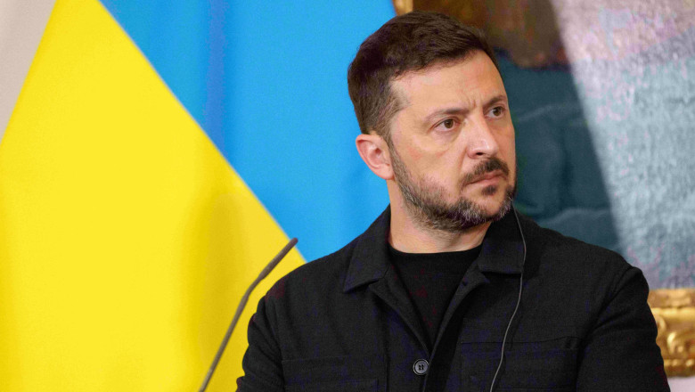 Zelenski spune ca armata ucraineana poate lovi infrastructura logistica rusa in toate zonele ocupate: „Nu exista drumuri sigure” Imagine