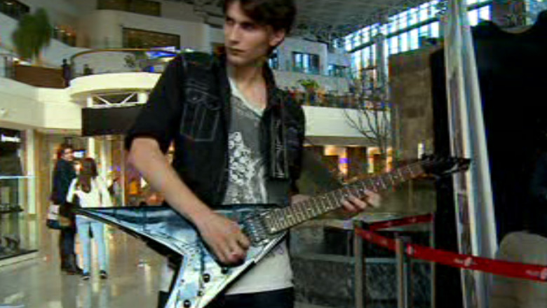 Zi de competitie la singurul Festival de chitara electrica din Romania  Imagine