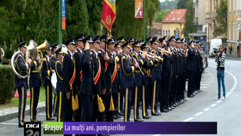 Zi de sarbatoare pentru pompieri  Imagine