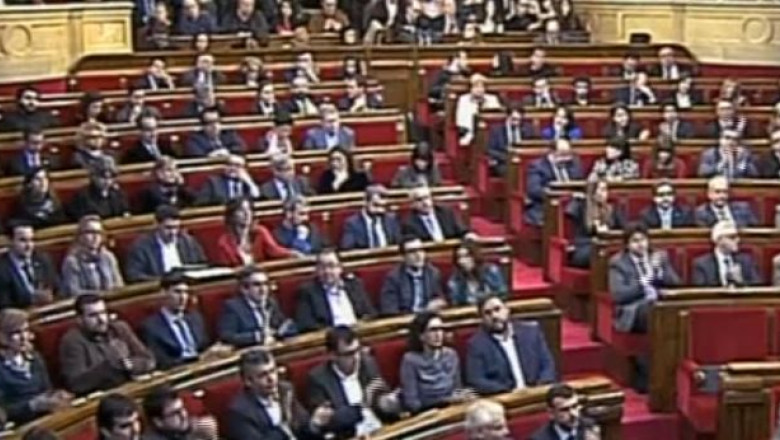 Zi tensionata in Spania. Referendumul pentru independenta Cataloniei, dezbatut in parlament Imagine