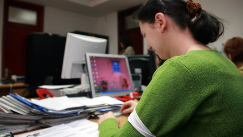 Zile libere. Ce institutii functioneaza in minivacanta de Sfanta Maria Imagine