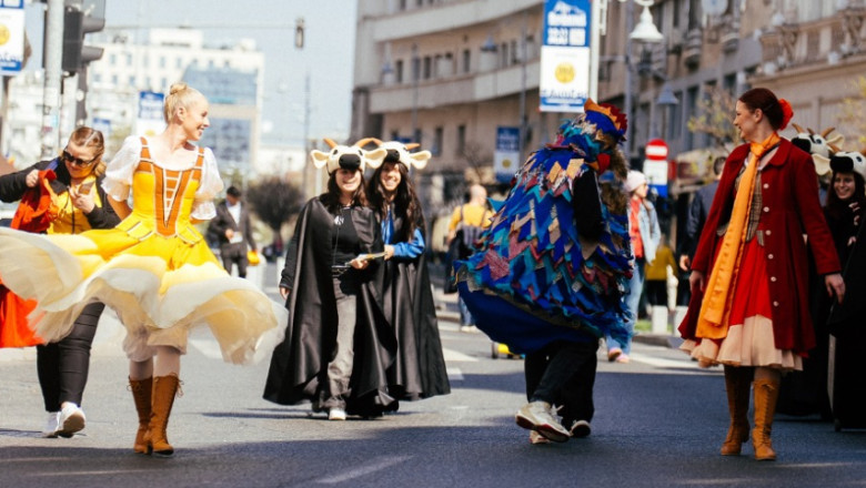 Zilele Bucurestiului: Primaria Capitalei va fi deschisa publicului, spectacol pe Dambovita si proiectii video in cartierul Mantuleasa Imagine