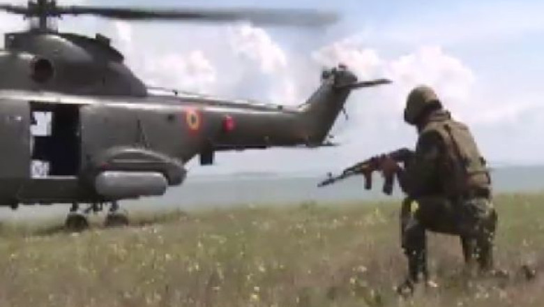 Ziua Aviatiei Romane, marcata la Timisoara printr-un show aerian! Imagine