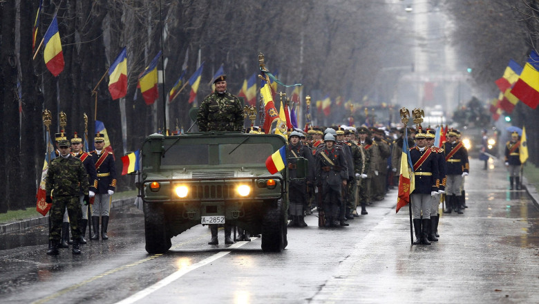 Ziua Nationala a Romaniei. La parada militara de 1 milion de euro asista si presedintele Republicii Moldova. Programul defilarii Imagine