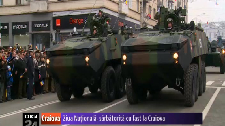 Ziua Nationala, sarbatorita cu fast la Craiova   Imagine