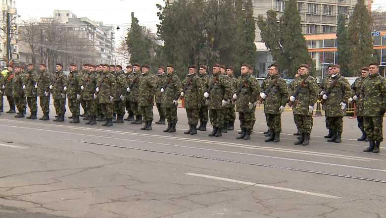 Ziua Nationala, sarbatorita la Iasi cu parada militara si fasole cu carnati Imagine