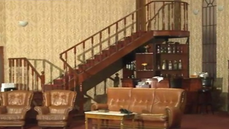 Ziua portilor deschise. Teatrul National, abia renovat, poate fi vizitat astazi Imagine