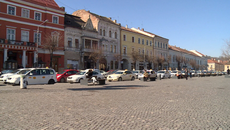 Zona pietonala in Piata Unirii Imagine